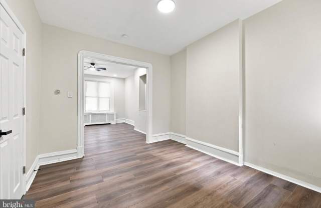 1711 N WILTON Street Gallery 2