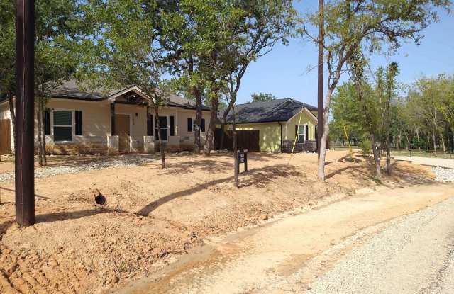 1000 Wooded Hollow Ct - 102 photos photos