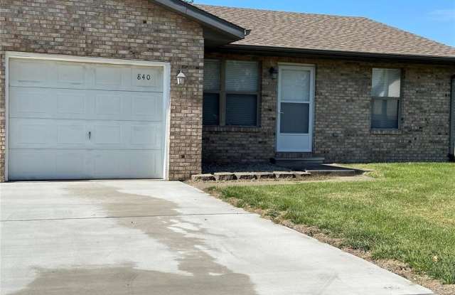 840 SOUTHGATE Drive - 840 Southgate Drive, Freeburg, IL 62243