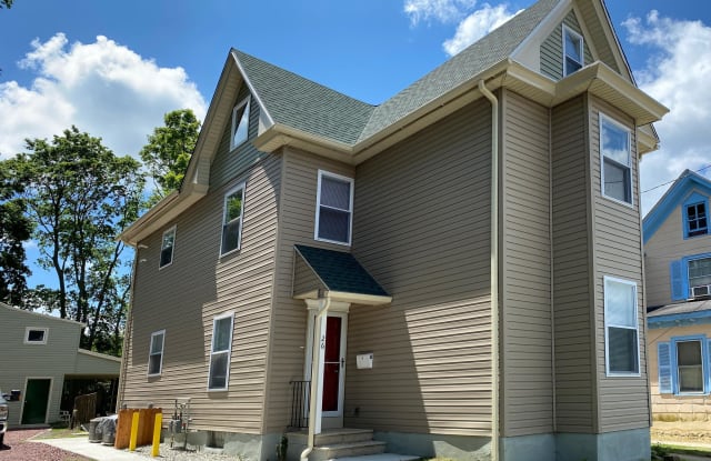 26 W CENTER STREET - 26 West Center Street, Clayton, NJ 08312