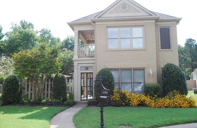 EXECUTE LIVING IN PRIVATE COMMUNITY - 36 Forest Village Place, Memphis, TN 38018