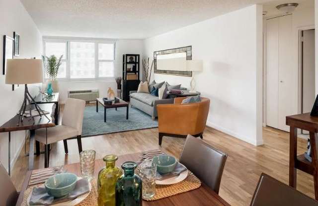 385 SOUTH END Avenue - 385 South End Avenue, New York City, NY 10280