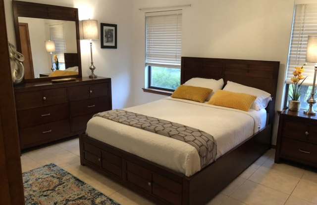 6244 Camelot Drive Gallery 3