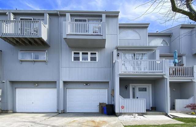 73 Sailfish Dr Dr - 73 Sailfish Drive, Brigantine, NJ 08203