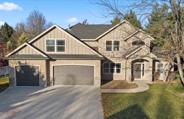 Quiet, Convenient, and Spacious 5 Bedroom 4 Bathroom Home photos photos Quiet, Convenient, and Spacious 5 Bedroom 4 Bathroom Home photos photos