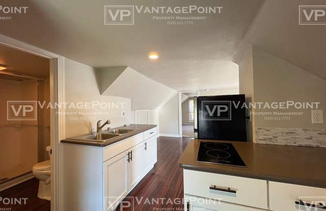 111 North Van Buren Street - Upper Gallery 3
