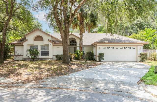 1425 Whispering Woods Way photos photos