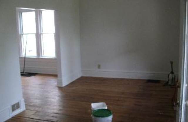 117 East Patterson Avenue Gallery 2