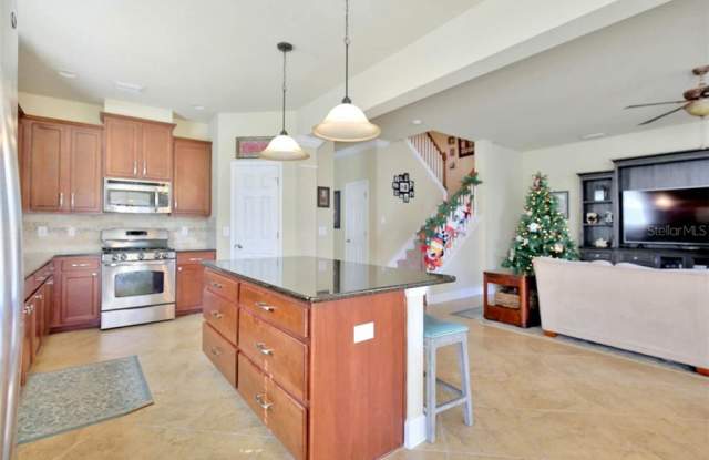 5007 SAGECREST DRIVE Gallery 4