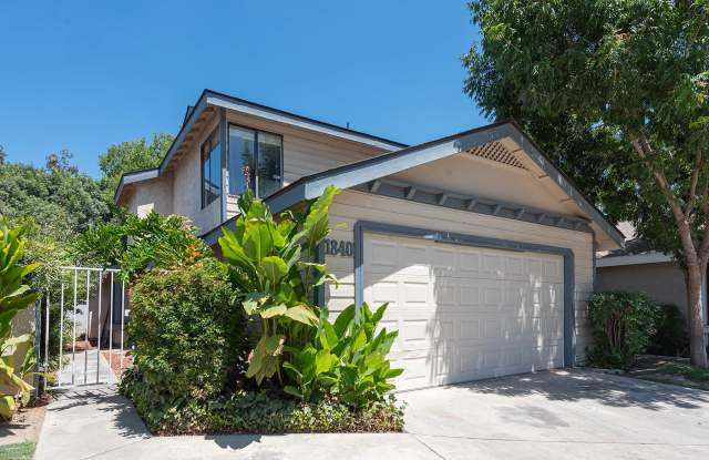 1840 East Babcock Avenue - 1840 East Babcock Avenue, Visalia, CA 93292