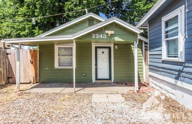 2 bedroom home, GET 1/2 OFF 1ST MONTH! photos photos