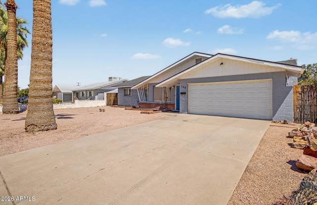 106 E GENEVA Drive Gallery 4