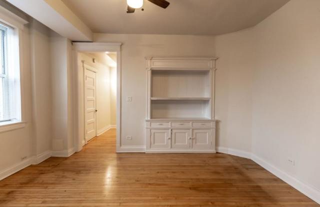 3800 N Wilton Avenue photos photos