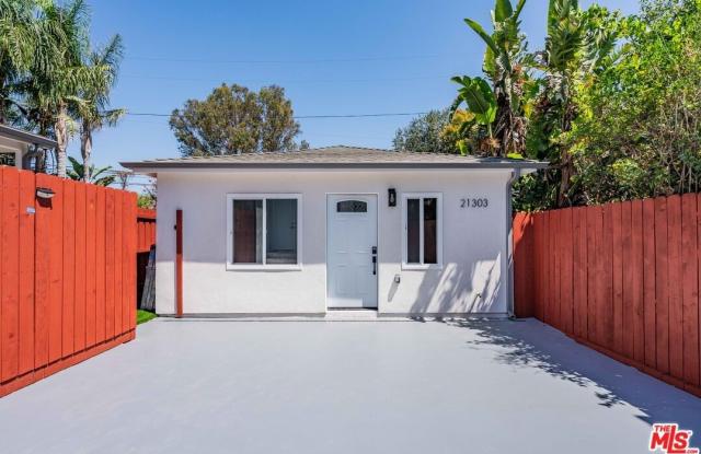 21303 Celes St photos photos