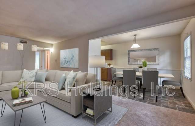 7746 Colonial Point Lane Gallery 1