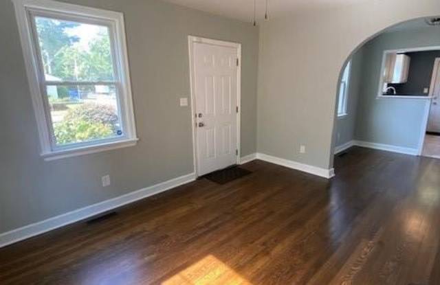 1300 Maplewood Avenue Gallery 2
