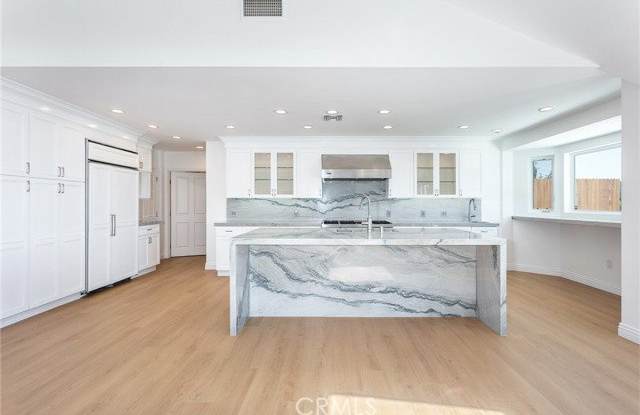 16973 Strawberry Drive Gallery 4