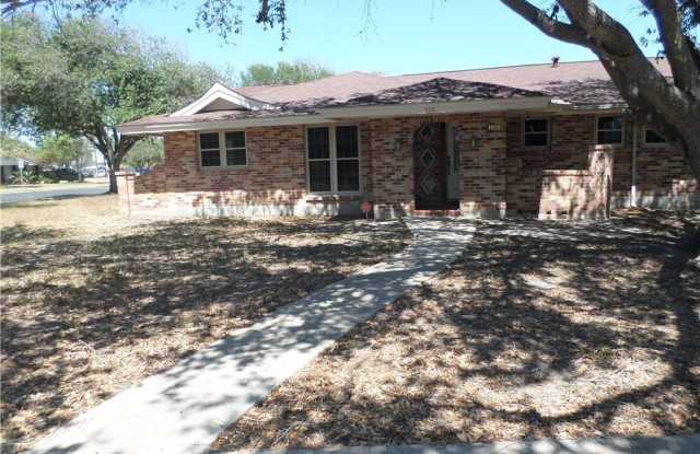136 Granby Place photos photos