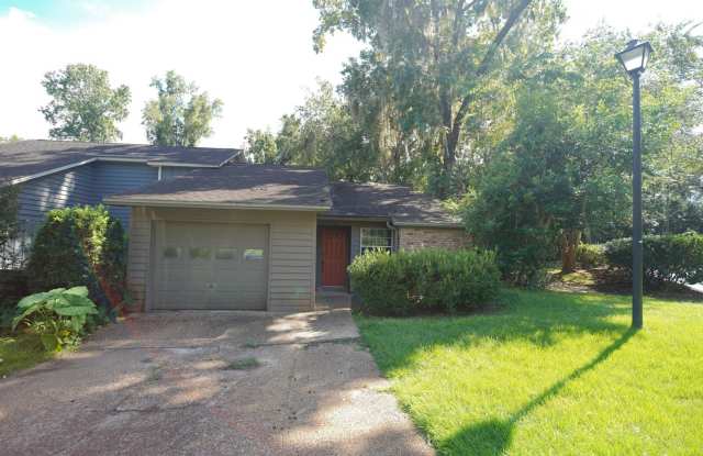 Charming 3-Bedroom Home with Fireplace, Deck & Garage in Northeast Tallahassee photos photos