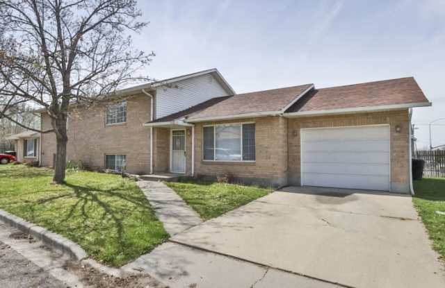 3 Bedroom / 2 Bath Home in Bountiful! photos photos