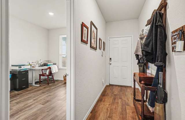 13819 Anchor Way Gallery 4