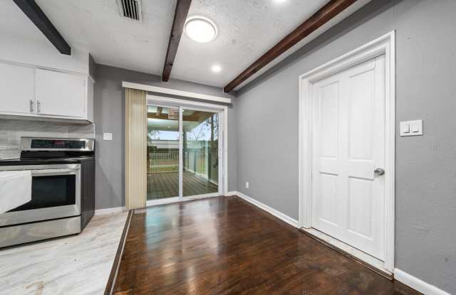 6531 HILL TOP Road Gallery 4