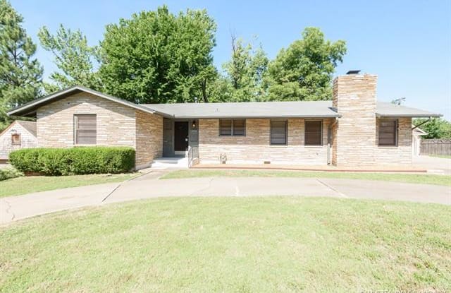 3538 S Utica Avenue - 3538 South Utica Avenue, Tulsa, OK 74105