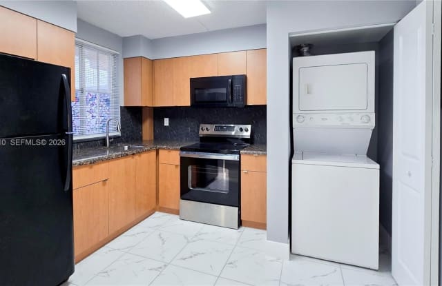 6045 NW 186th St photos photos