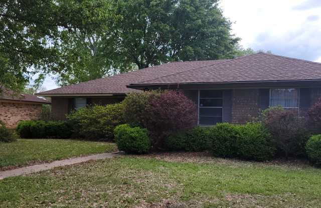 3 bedroom 2 bathroom - North Bossier Gallery 3