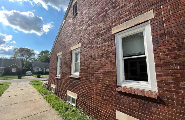 Near Warren & 8 Mile Convenient Eastside Detroit Neighborhood ***SECTION 8 ONLY & VOUCHERS ACCEPTED*** Gallery 4
