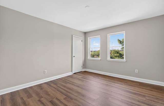 Bright 1 Bedroom Home with Refreshed Interior & In-Unit Laundry photos photos Bright 1 Bedroom Home with Refreshed Interior & In-Unit Laundry photos photos