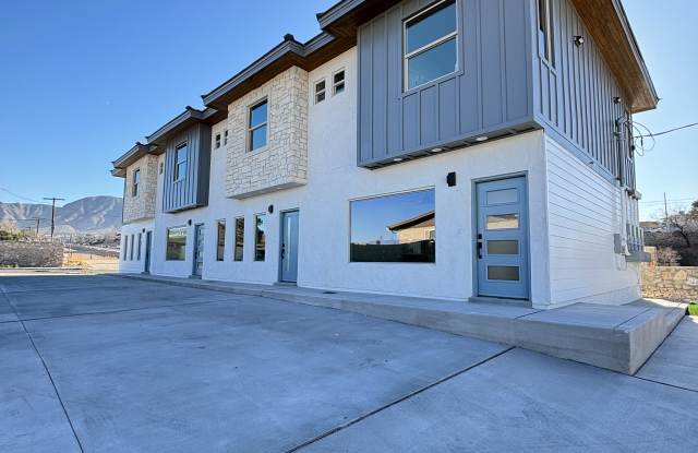 5940 Cadiz Street photos photos