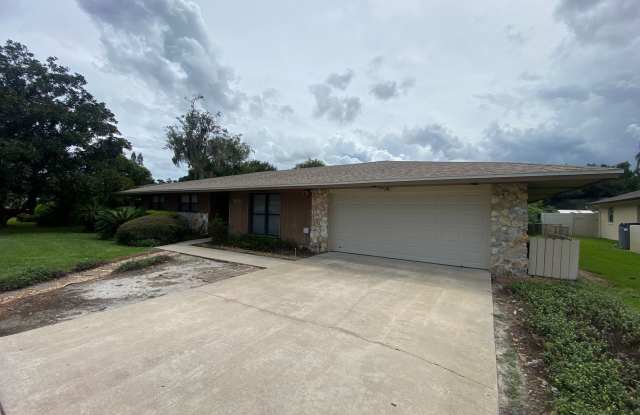 3 Bedroom, 2 Bath Single Family Pool Home in Winter Park! photos photos