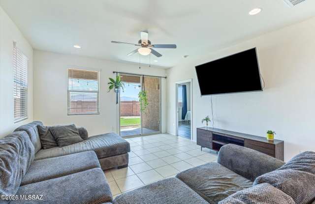11296 S Weismann Drive Gallery 2