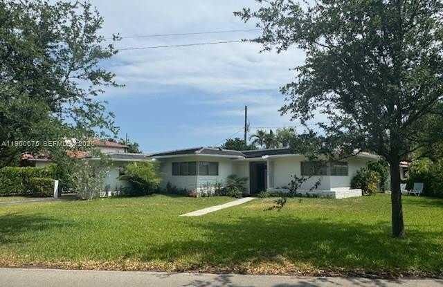 1309 San Remo Ave photos photos