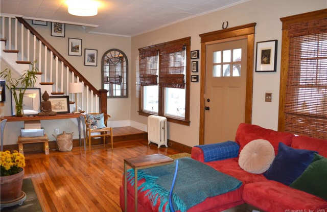 61 Florence Avenue Gallery 4