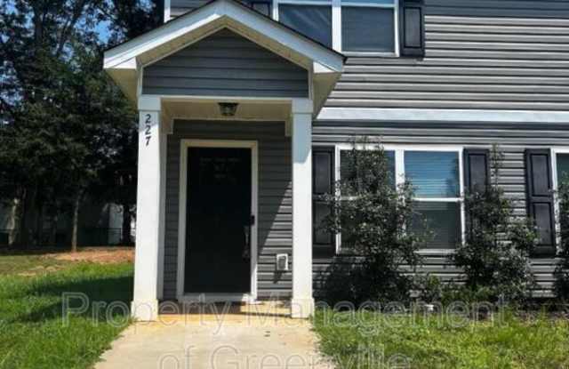 227 E Church St - 227 East Church Street, Greer, SC 29651