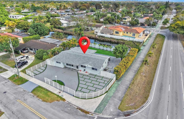 5521 SW 104th Ave photos photos