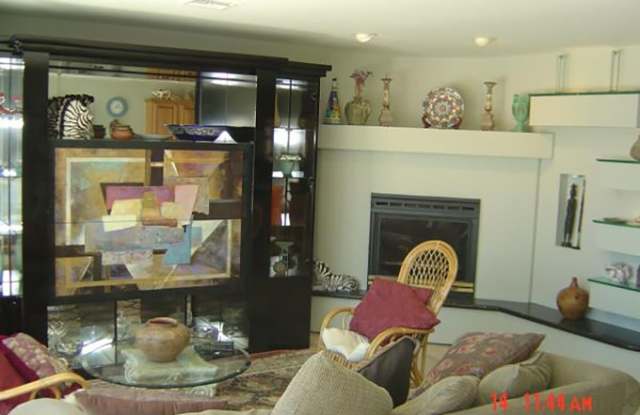 305 Beachfront Gallery 2