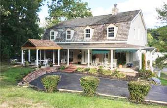 51 South Woods Mill Road - 51 South Woods Mill Road, Chesterfield, MO 63017