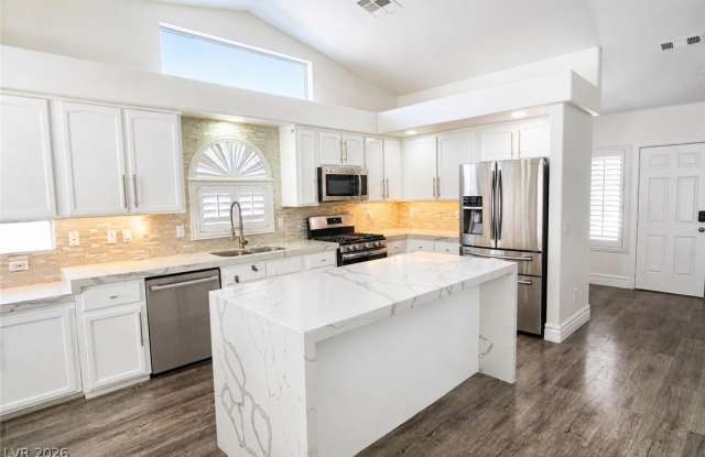 9682 Driftwood Island Court Gallery 3