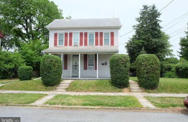 115 E PORTLAND STREET - 115 East Portland Street, Mechanicsburg, PA 17055