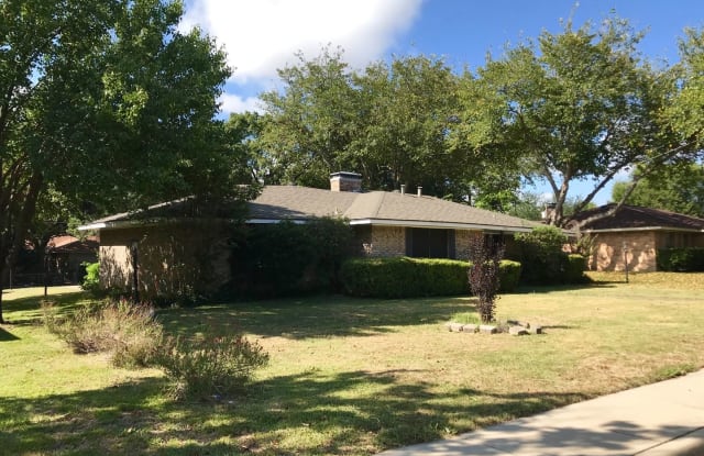 220 Bailey - 220 Bailey Drive, DeSoto, TX 75115