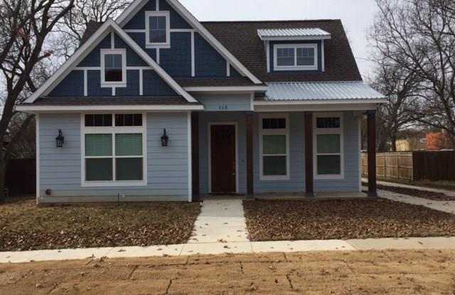 115 S 6th Street - 115 South 6th Street, Midlothian, TX 76065