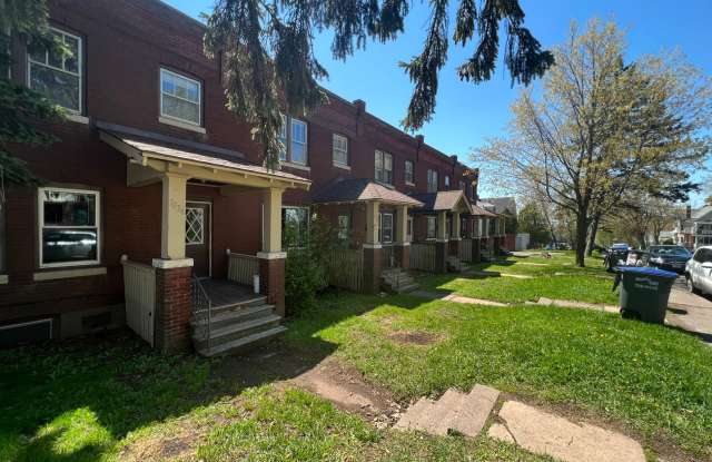 AVAILABLE JUNE - 4 Bed 1 Bath Townhome photos photos