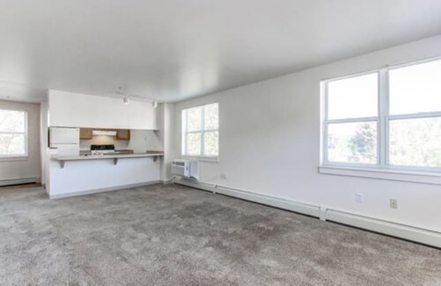 Oak Hill Apartments Gallery 3