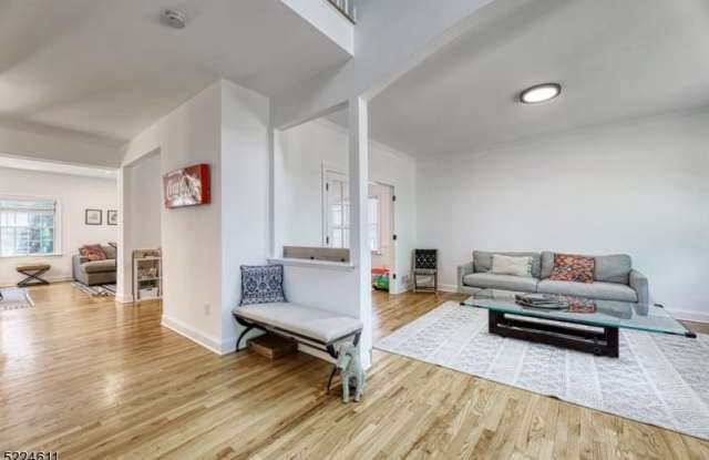204 Lorraine Ave Gallery 4