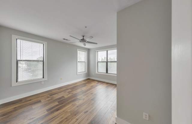 799 Hammond Drive - 1Unit 219 Gallery 2