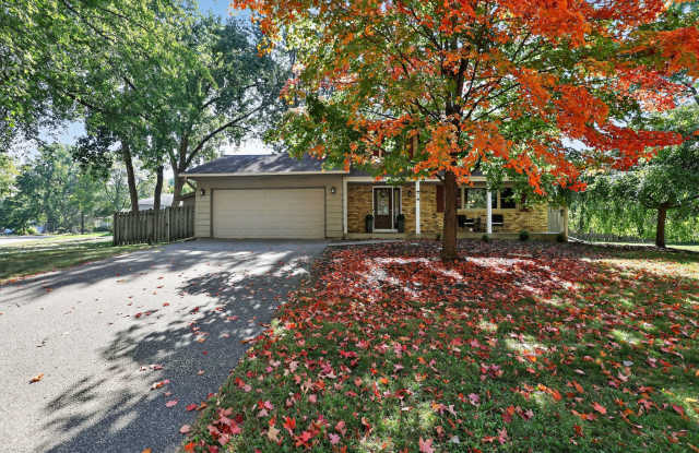 1710 Shadyview Ln. N. photos photos