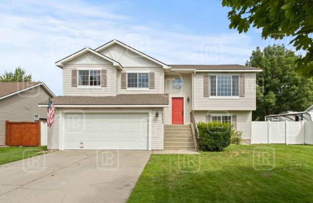 1115 West Palouse Drive - 1115 West Palouse Drive, Post Falls, ID 83854